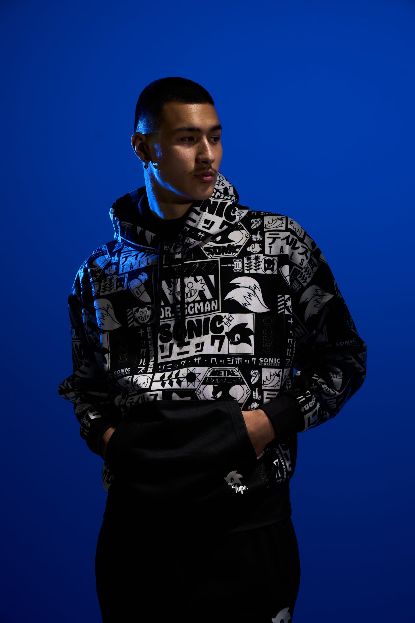 Hype x Sonic The Hedgehog™ Mens Multi Retro Sonic Hoodie