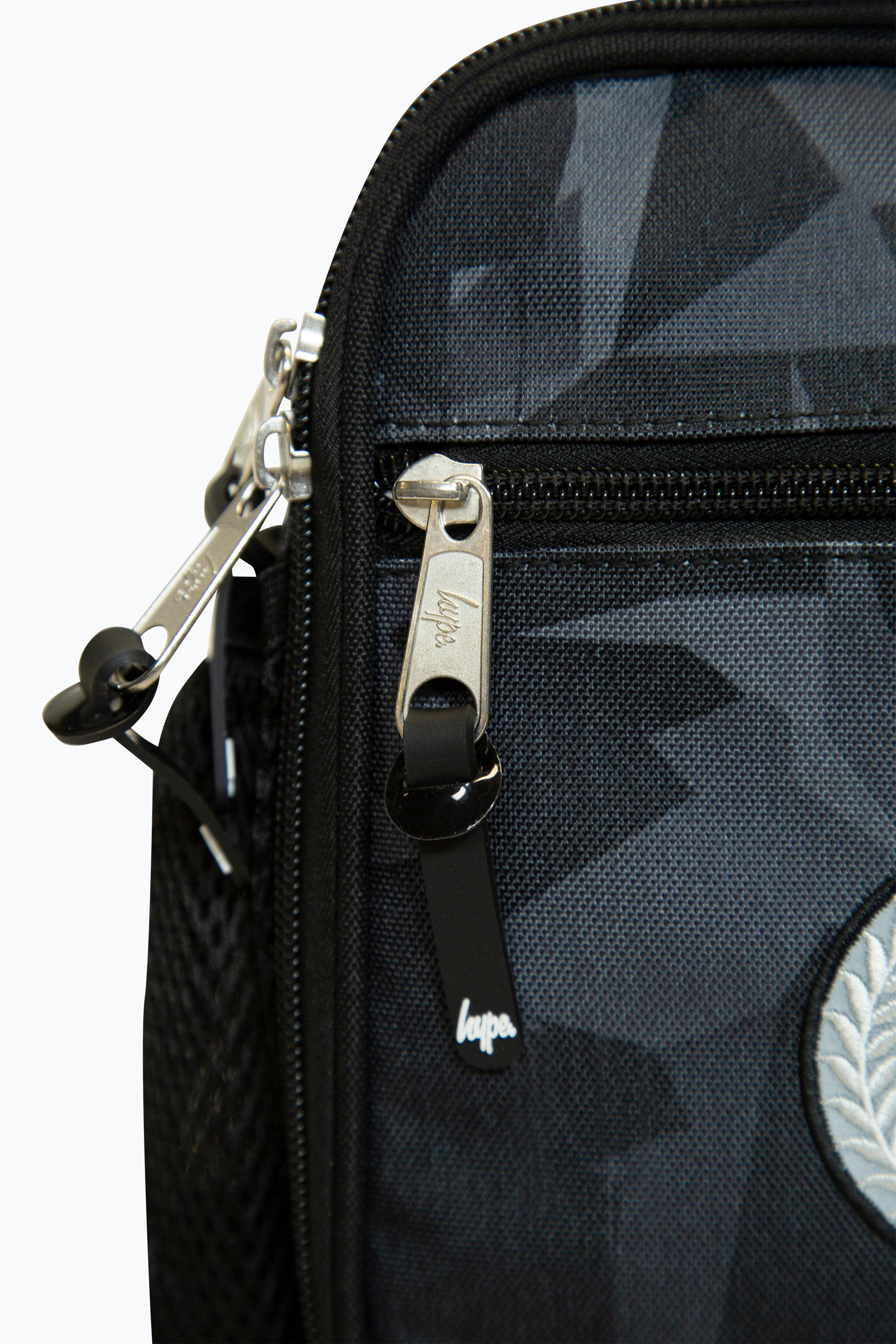 Hype Geo Camo Black Lunch Bag Zips